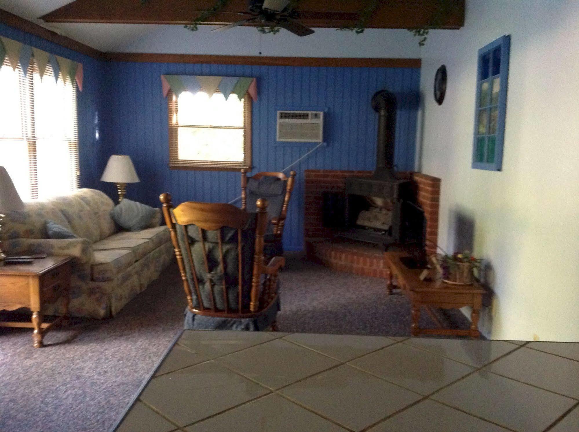 Blowing Rock Inn Bagian luar foto
